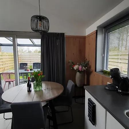 Luxe Vakantiebungalow Met Omheinde Tuin Voor Hond En *