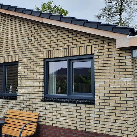 Luxe Vakantiebungalow Rust, Ruimte En Privacy Dirkshorn