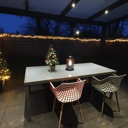 Luxe Vakantiebungalow Rust, Ruimte En Privacy * Dirkshorn