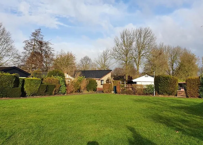 Luxe Vakantiebungalow Met Omheinde Tuin Voor Hond En