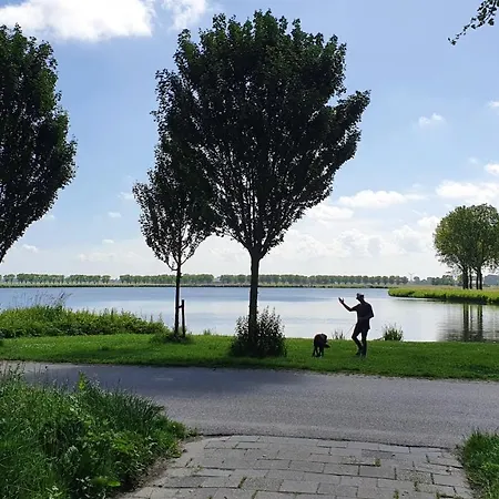 Luxe Vakantiebungalow Rust, Ruimte En Privacy * Dirkshorn